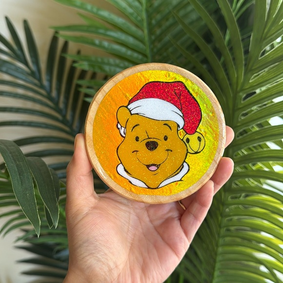 Winnie The Pooh Christmas Coaster - Picture 1 of 5